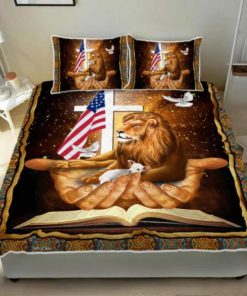 Jesus, The Lamb And The Lion Patriot Quilt Bedding Set UXGO13BD