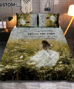 She Confidently Trusts The Lord To Take Care Of Her Green Flower Field White Butterfly Quilt Bedding Set Bedroom - Christian Quilt Bedding Set Prints