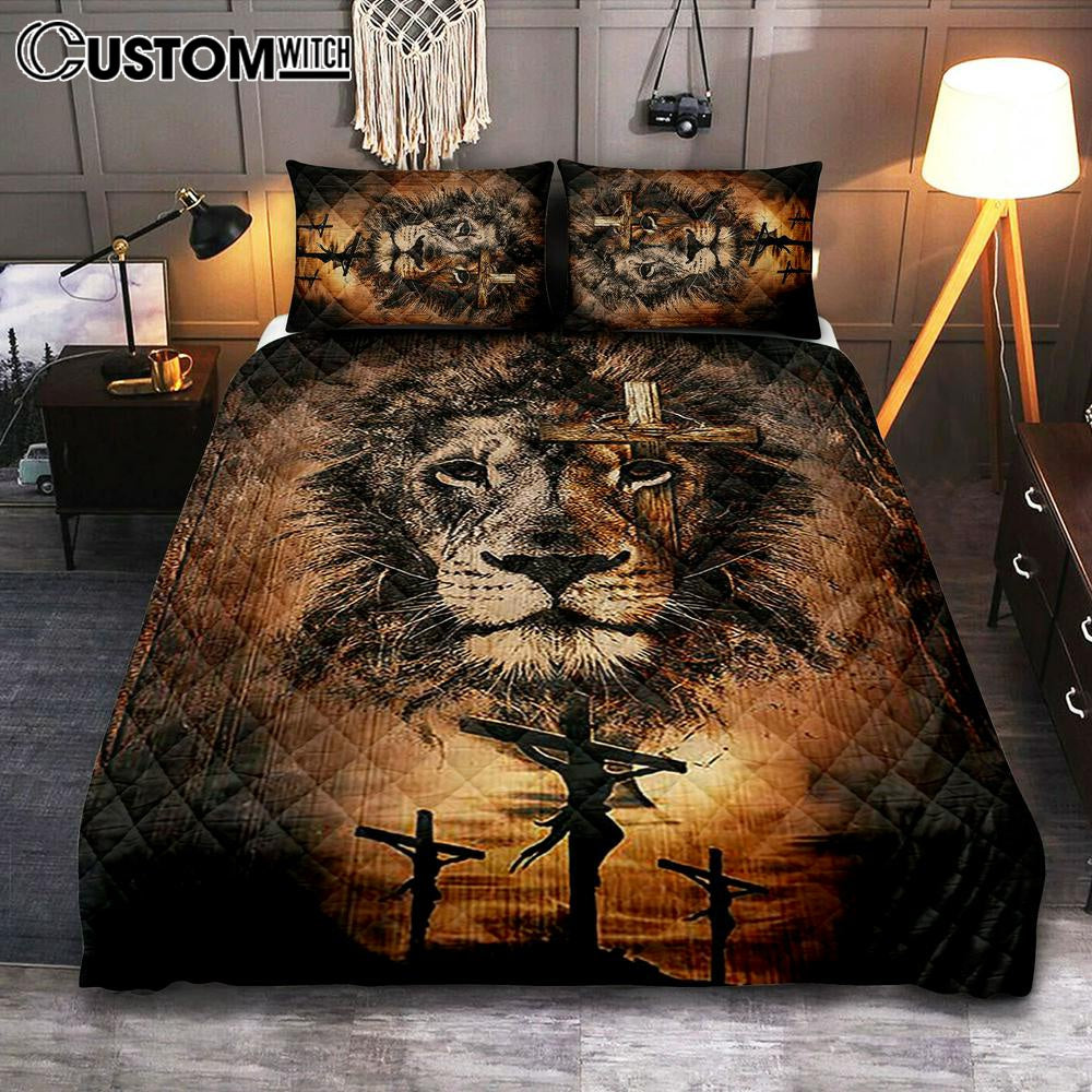 The Rugged Cross And Amazing Lion Quilt Bedding Set - Christian Bedroom - Religious Home Decor